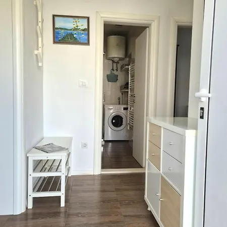 Apartments Draga * تروغير